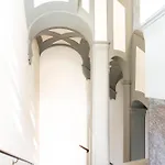 Apartman Leon Caravita
