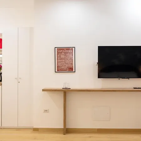 Leon Caravita Apartment Neapel