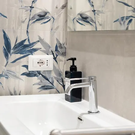 Leon Caravita Apartment Neapel
